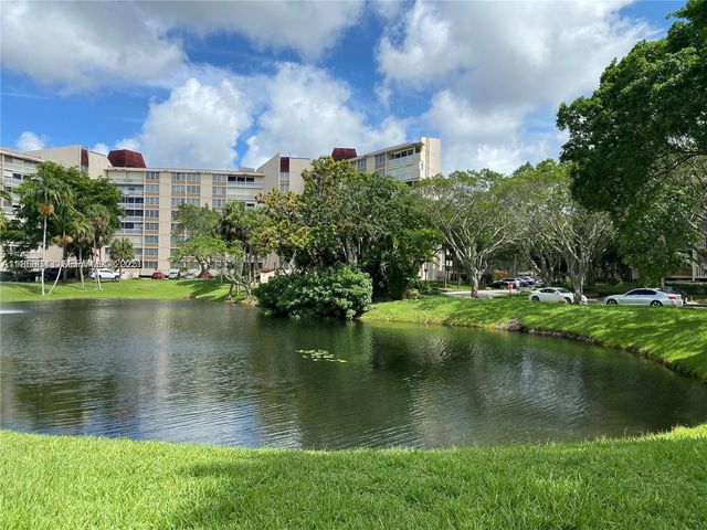 7051 Environ Boulevard 431, Lauderhill, FL 33319