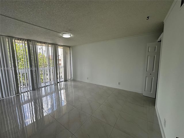 7051 Environ Boulevard 431, Lauderhill, FL 33319