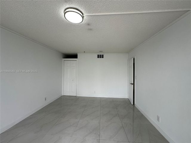 7051 Environ Boulevard 431, Lauderhill, FL 33319