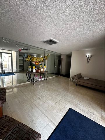 7051 Environ Boulevard 431, Lauderhill, FL 33319