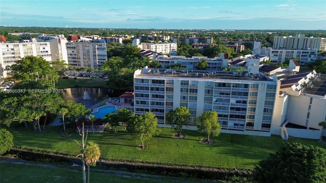 7051 Environ Boulevard 431, Lauderhill, FL 33319