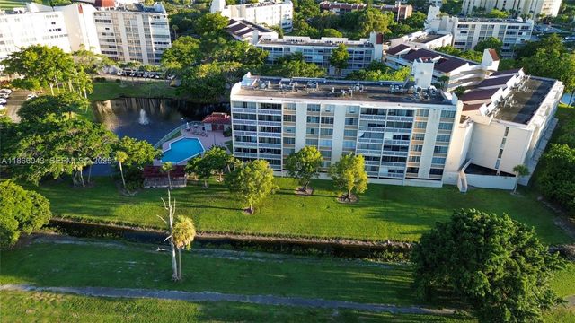 7051 Environ Boulevard 431, Lauderhill, FL 33319
