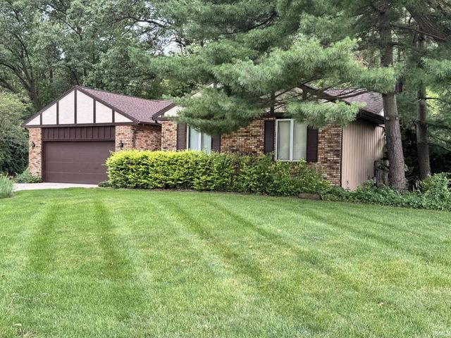55045 Cobus Lane, Elkhart, IN 46514