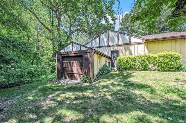 55045 Cobus Lane, Elkhart, IN 46514