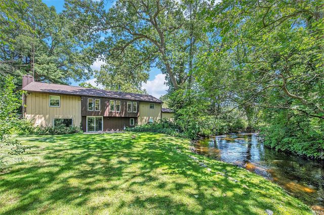 55045 Cobus Lane, Elkhart, IN 46514
