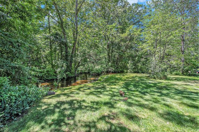 55045 Cobus Lane, Elkhart, IN 46514