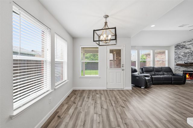 1011 Castroville Drive, Forney, TX 75126