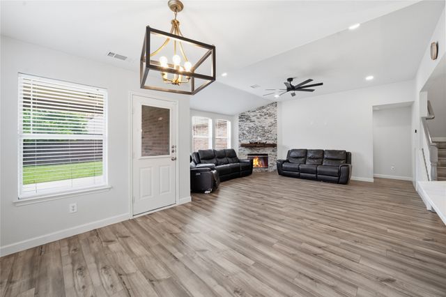 1011 Castroville Drive, Forney, TX 75126