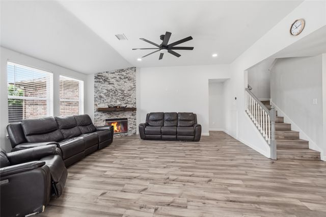 1011 Castroville Drive, Forney, TX 75126