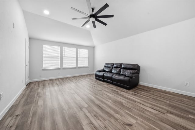 1011 Castroville Drive, Forney, TX 75126