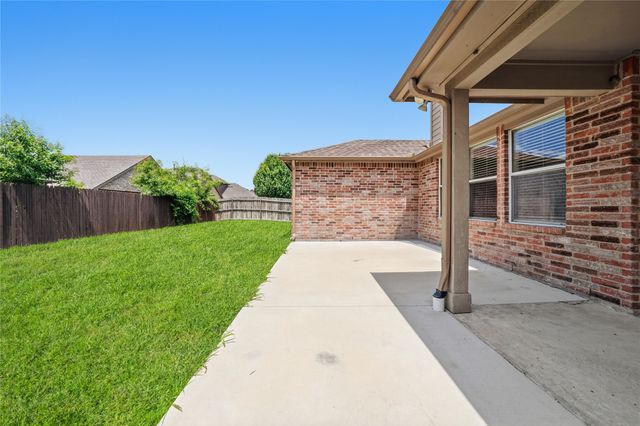 1011 Castroville Drive, Forney, TX 75126