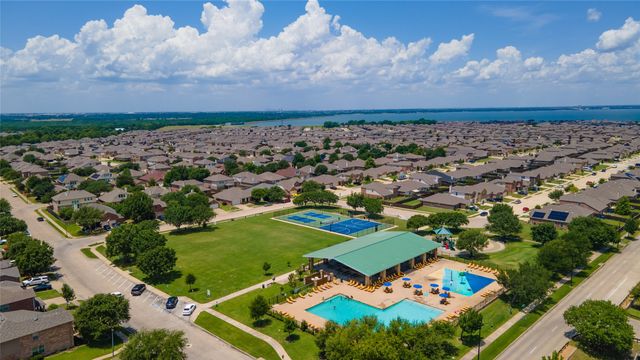 1011 Castroville Drive, Forney, TX 75126