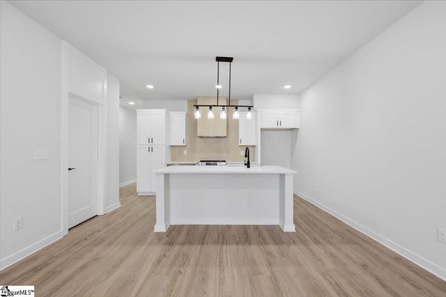 211 Montana Street, Greenville, SC 29611