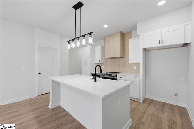 211 Montana Street, Greenville, SC 29611