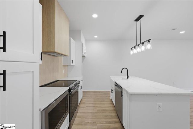 211 Montana Street, Greenville, SC 29611