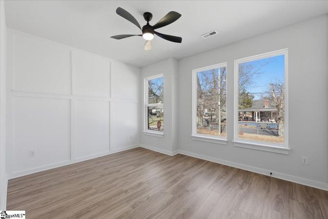 211 Montana Street, Greenville, SC 29611