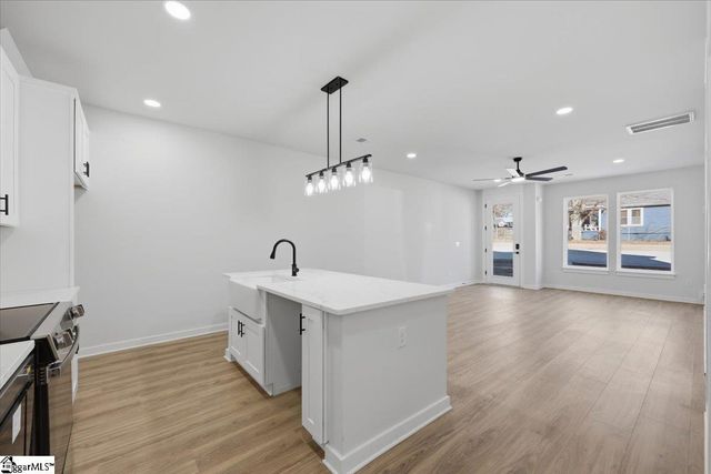 211 Montana Street, Greenville, SC 29611