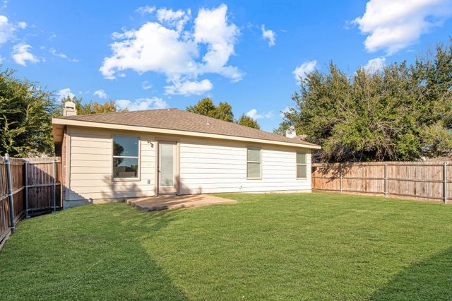 2260 White Oak Drive, Little Elm, TX 75068