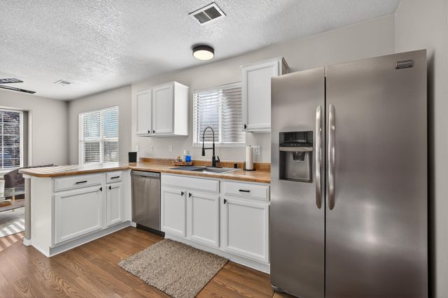 6823 Brindisi Place NW, Albuquerque, NM 87114