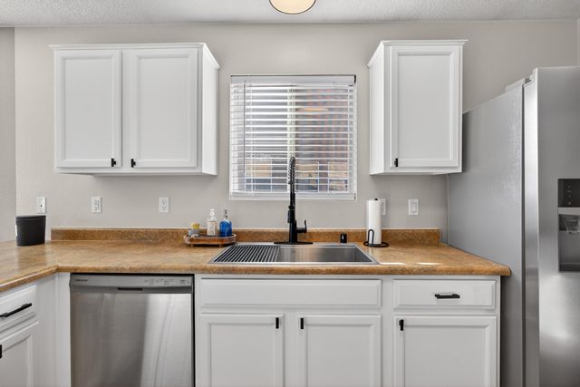 6823 Brindisi Place NW, Albuquerque, NM 87114