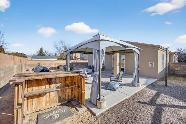 6823 Brindisi Place NW, Albuquerque, NM 87114