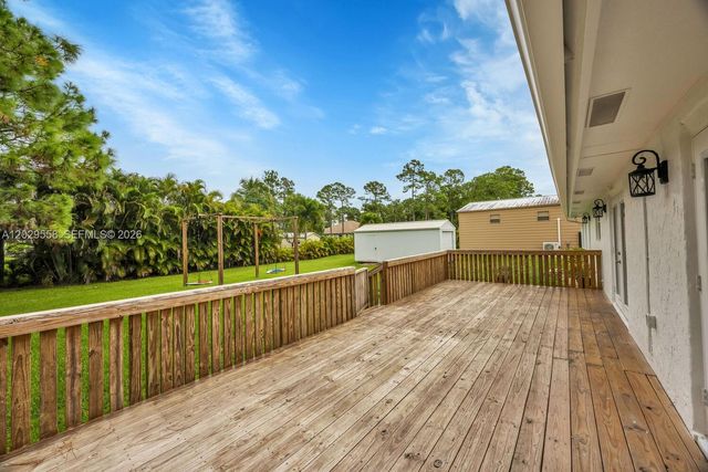 17107 N 84th Court N, Loxahatchee, FL 33470