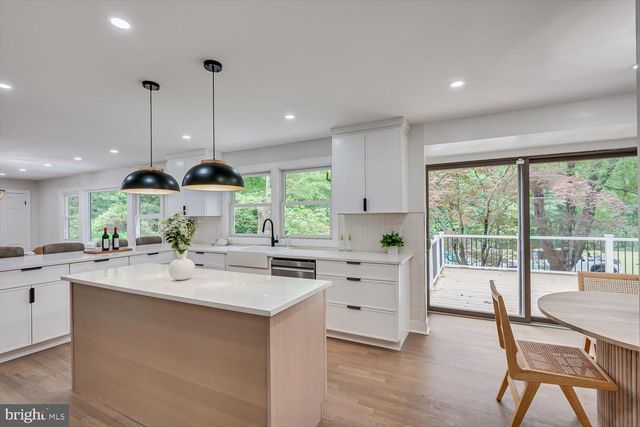 3 HONEY BROOK DR, Princeton, NJ 08540