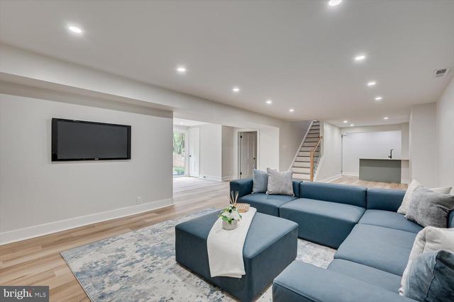3 HONEY BROOK DR, Princeton, NJ 08540