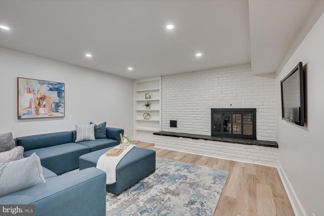 3 HONEY BROOK DR, Princeton, NJ 08540