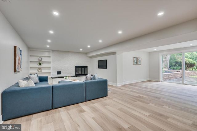 3 HONEY BROOK DR, Princeton, NJ 08540