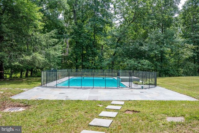 3 HONEY BROOK DR, Princeton, NJ 08540