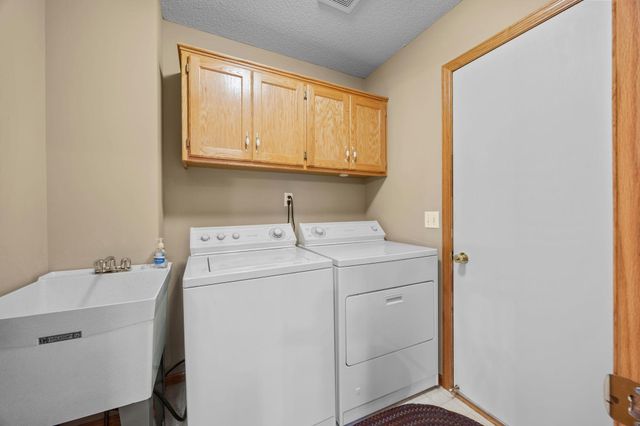 2865 117th Avenue NW, Coon Rapids, MN 55433