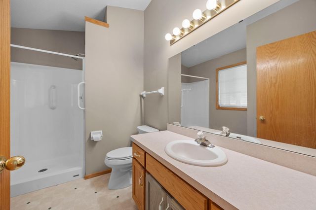 2865 117th Avenue NW, Coon Rapids, MN 55433