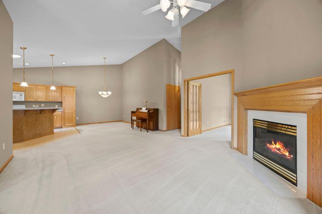 2865 117th Avenue NW, Coon Rapids, MN 55433