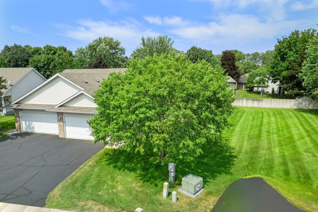 2865 117th Avenue NW, Coon Rapids, MN 55433 — photo 2