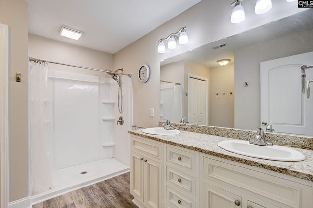 21 Heatherwood, Lugoff, SC 29078