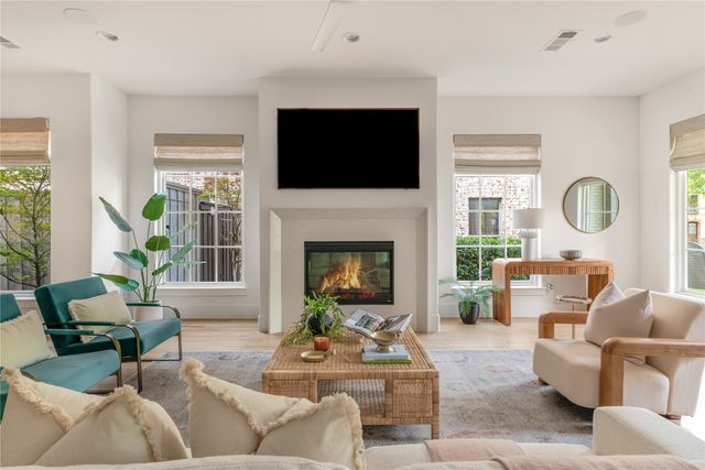 5907 Penrose Avenue, Dallas, TX 75206