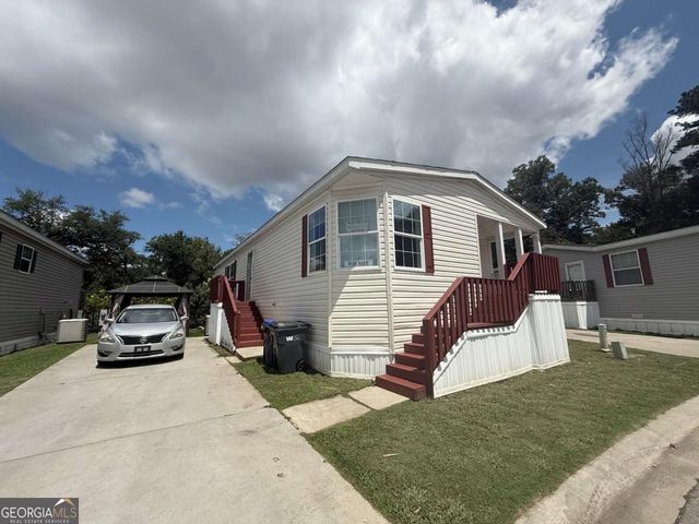 51 E Cardinal Lane, Lawrenceville, GA 30044