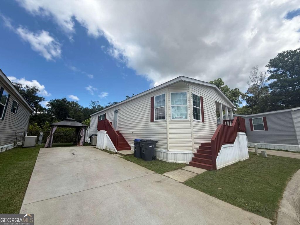 51 E Cardinal Lane, Lawrenceville, GA 30044