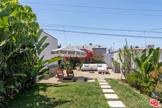 1843 S Highland Avenue, Los Angeles, CA 90019