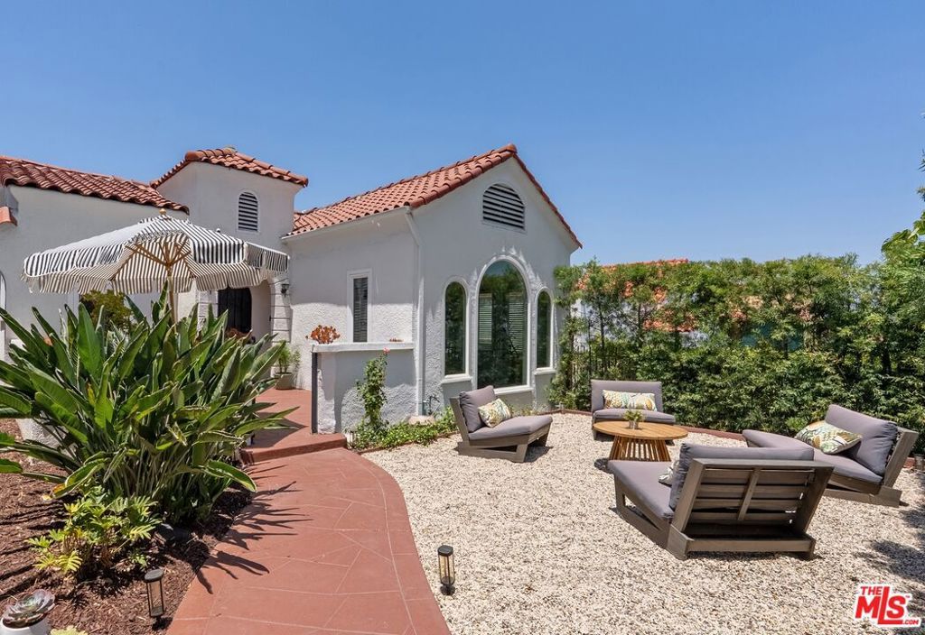 1843 S Highland Avenue, Los Angeles, CA 90019