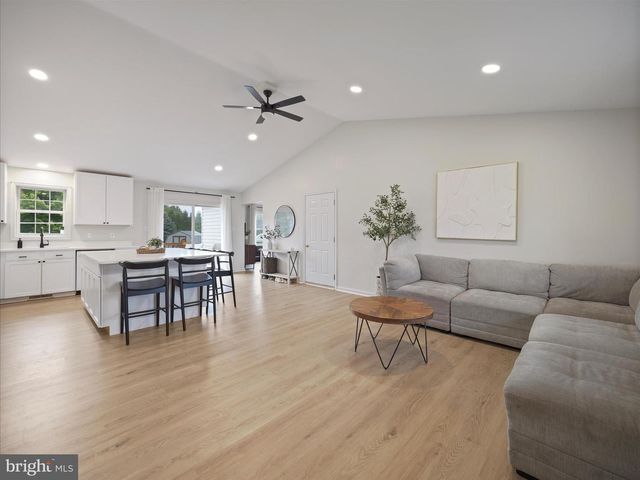 13409 CHADS TER, Hagerstown, MD 21740