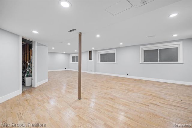 2724 Alveston Drive, Bloomfield Village, MI 48304