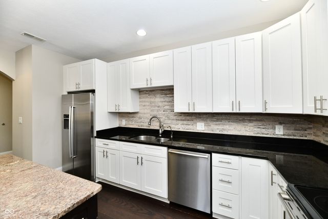 8555 One West Drive 212, Indianapolis, IN 46260