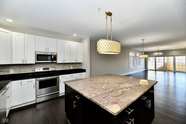 8555 One West Drive 212, Indianapolis, IN 46260