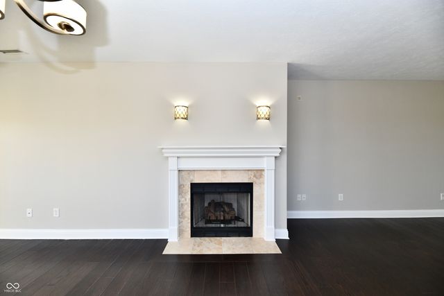 8555 One West Drive 212, Indianapolis, IN 46260