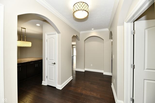 8555 One West Drive 212, Indianapolis, IN 46260