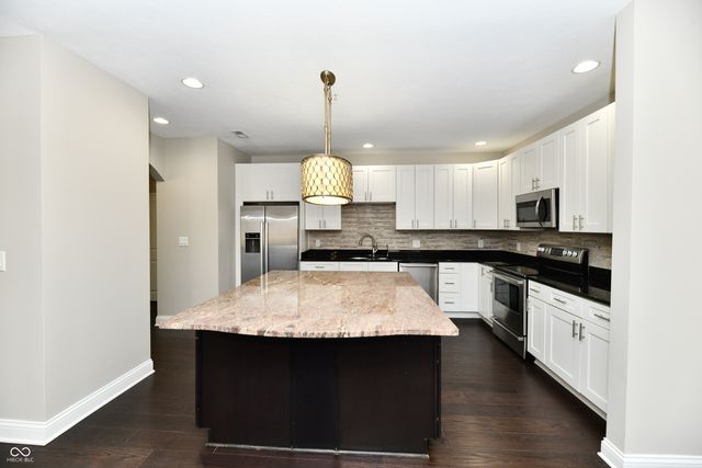 8555 One West Drive 212, Indianapolis, IN 46260