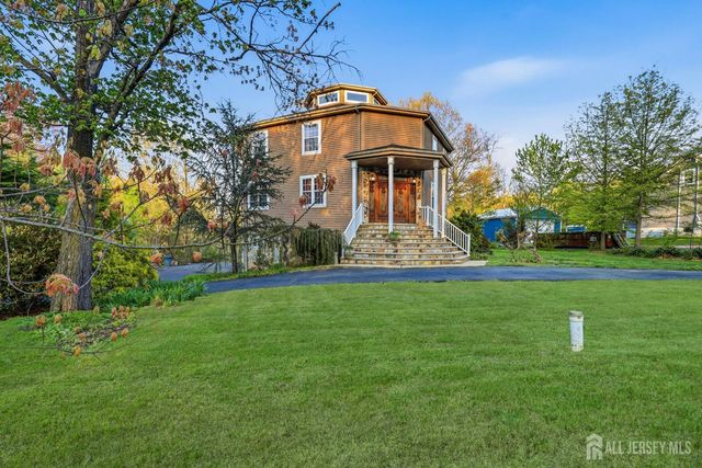 314 Smithburg Road, Manalapan, NJ 07726