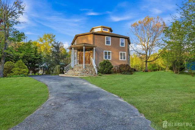 314 Smithburg Road, Manalapan, NJ 07726